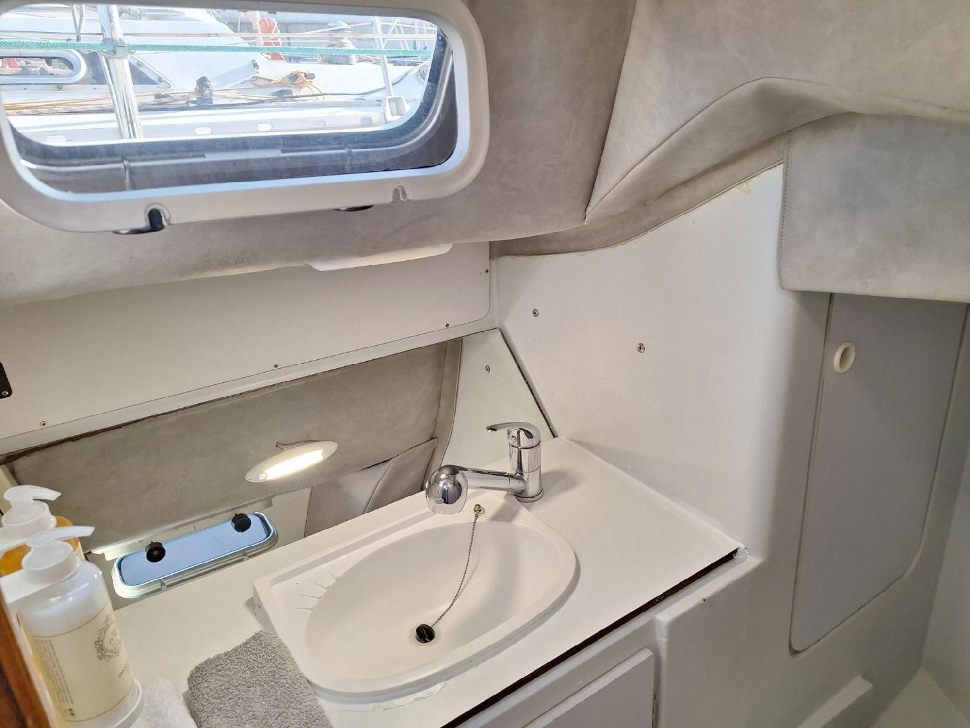 Be Local - Sleep Aboard The Santa Maria Sailing Boat In Lisbon Apartment Luaran gambar