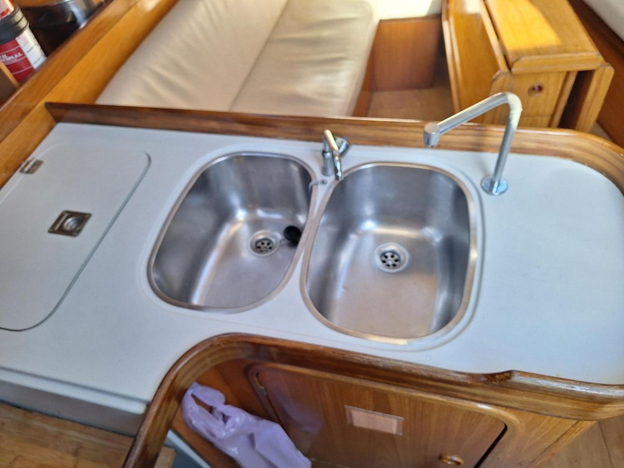 Be Local - Sleep Aboard The Santa Maria Sailing Boat In Lisbon Apartment Luaran gambar